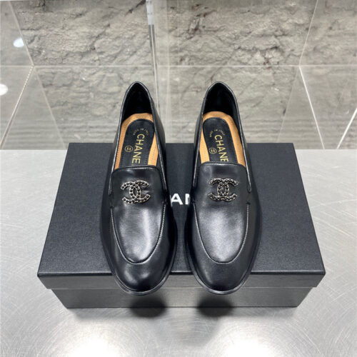 High Quality Luxury Chanel New Low Heel Loafers – Style 91526 alternate view