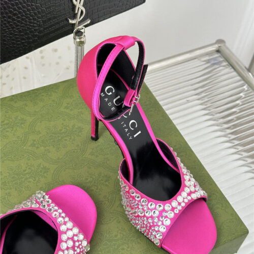 High Quality Luxury Gucci Rhinestone Slippers Sandals – Style 94355 product detail