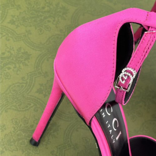 High Quality Luxury Gucci Rhinestone Slippers Sandals – Style 94355 product detail