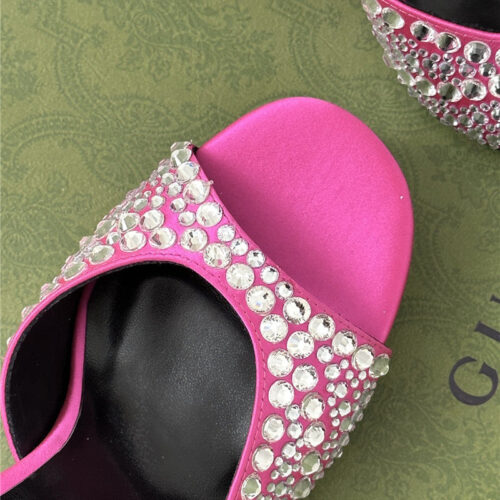 High Quality Luxury Gucci Rhinestone Slippers Sandals – Style 94355 product detail