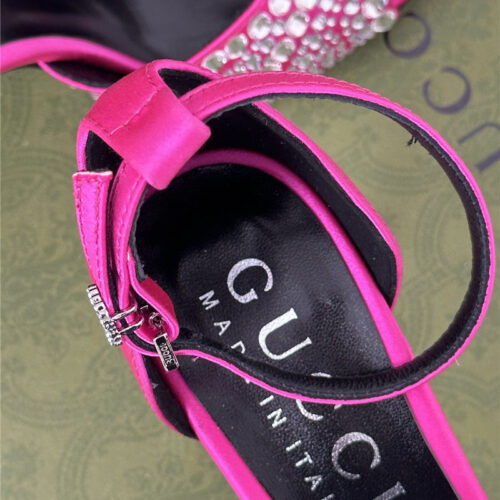 High Quality Luxury Gucci Rhinestone Slippers Sandals – Style 94355 product detail