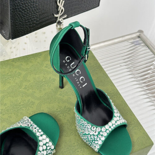 High Quality Luxury Gucci Rhinestone Slippers Sandals – Style 27123 product detail