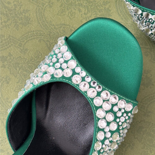 High Quality Luxury Gucci Rhinestone Slippers Sandals – Style 27123 product detail