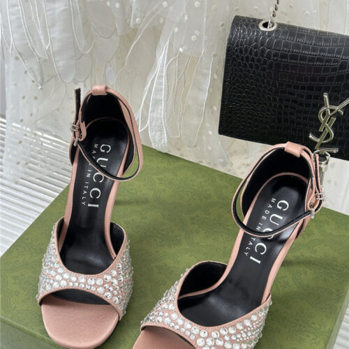 High Quality Luxury Gucci Rhinestone Slippers Sandals – Style 92659 product detail