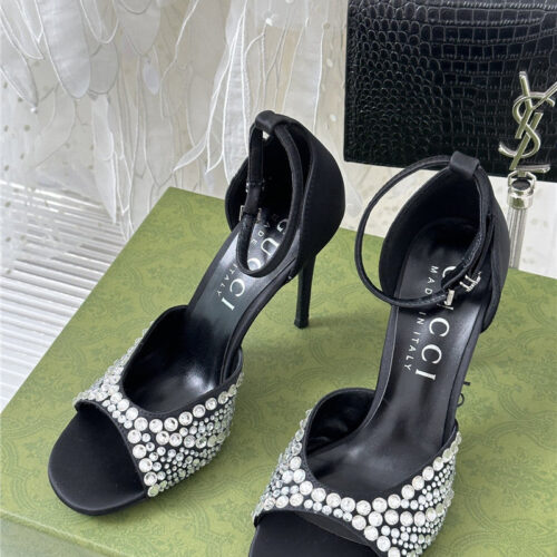 High Quality Luxury Gucci Rhinestone Slippers Sandals – Style 25427 product detail