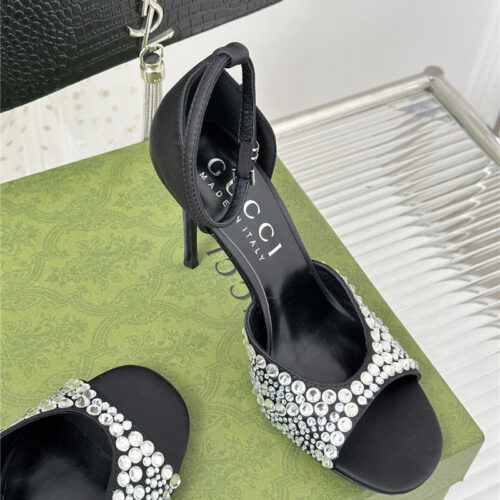 High Quality Luxury Gucci Rhinestone Slippers Sandals – Style 25427 product detail