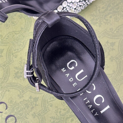 High Quality Luxury Gucci Rhinestone Slippers Sandals – Style 25427 product detail