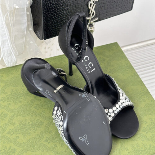 High Quality Luxury Gucci Rhinestone Slippers Sandals – Style 25427 product detail