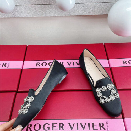 High Quality Luxury Roger Vivier Pearl Embroidered Buckle Loafers – Style 95764 alternate view