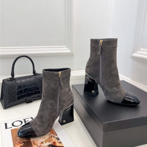 High Quality Luxury Chanel Catwalk Style Pearl Heel Ankle Boots product detail