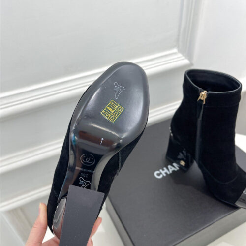 High Quality Luxury Chanel Catwalk Style Pearl Heel Ankle Boots – Style 49190 product detail