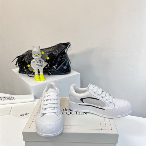 High Quality Luxury Alexander McQueen Retro Sneakers Skate Shoes – Style 56963 alternate view