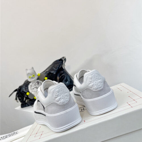 High Quality Luxury Alexander McQueen Retro Sneakers Skate Shoes – Style 56963 product detail