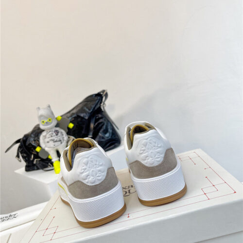 High Quality Luxury Alexander McQueen Retro Sneakers Skate Shoes – Style 55267 product detail