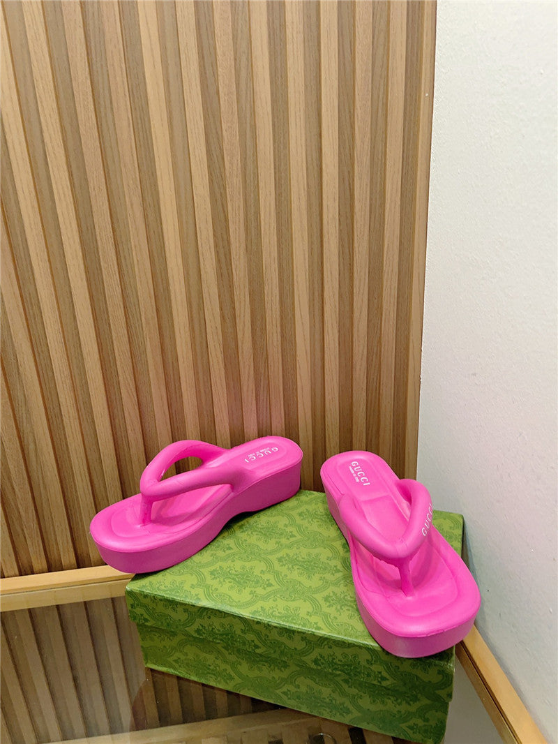 High Quality Luxury Gucci New Thick Bottom Flip Flops – Style 84243 product detail