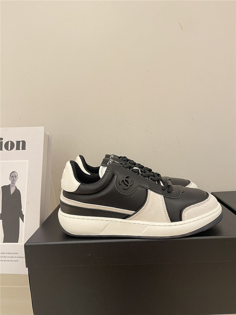 High Quality Luxury Chanel Early Autumn Panda Color Matching Sneakers product detail