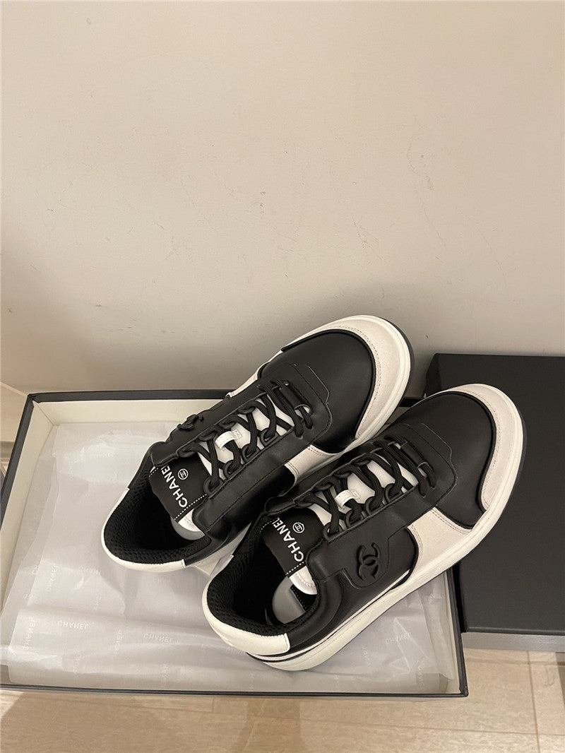 High Quality Luxury Chanel Early Autumn Panda Color Matching Sneakers product detail