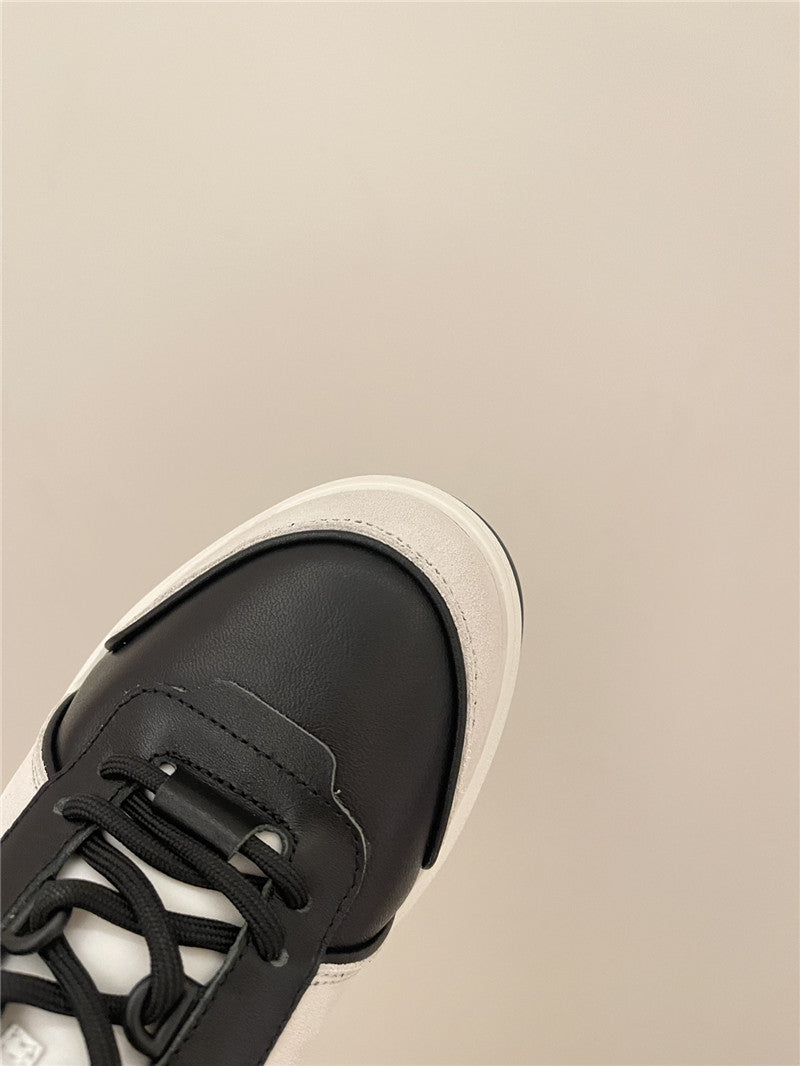 High Quality Luxury Chanel Early Autumn Panda Color Matching Sneakers product detail