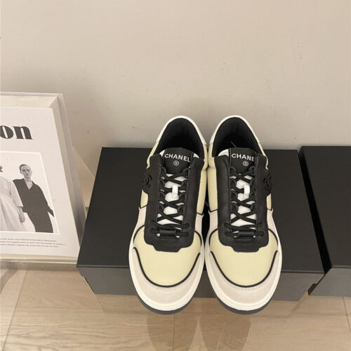 High Quality Luxury Chanel Early Autumn Panda Color Matching Sneakers – Style 24806 product detail