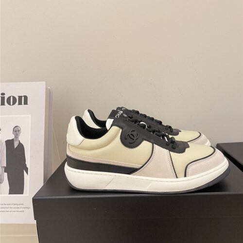High Quality Luxury Chanel Early Autumn Panda Color Matching Sneakers – Style 24806 alternate view