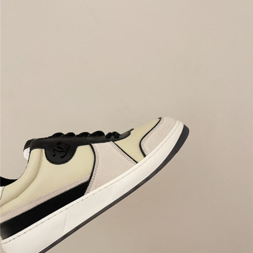 High Quality Luxury Chanel Early Autumn Panda Color Matching Sneakers – Style 24806 product detail