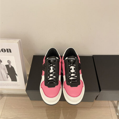High Quality Luxury Chanel Early Autumn Panda Color Matching Sneakers – Style 90342 alternate view