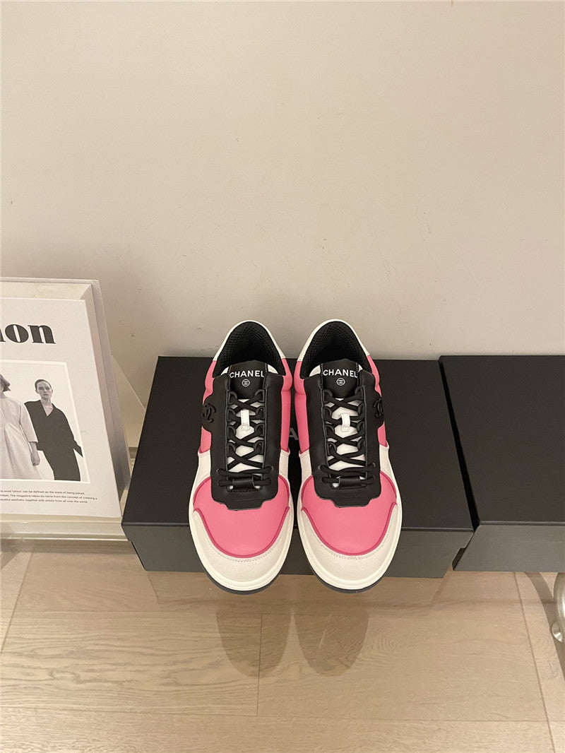 High Quality Luxury Chanel Early Autumn Panda Color Matching Sneakers – Style 90342 product detail