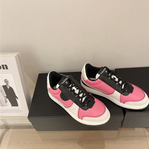 High Quality Luxury Chanel Early Autumn Panda Color Matching Sneakers – Style 90342