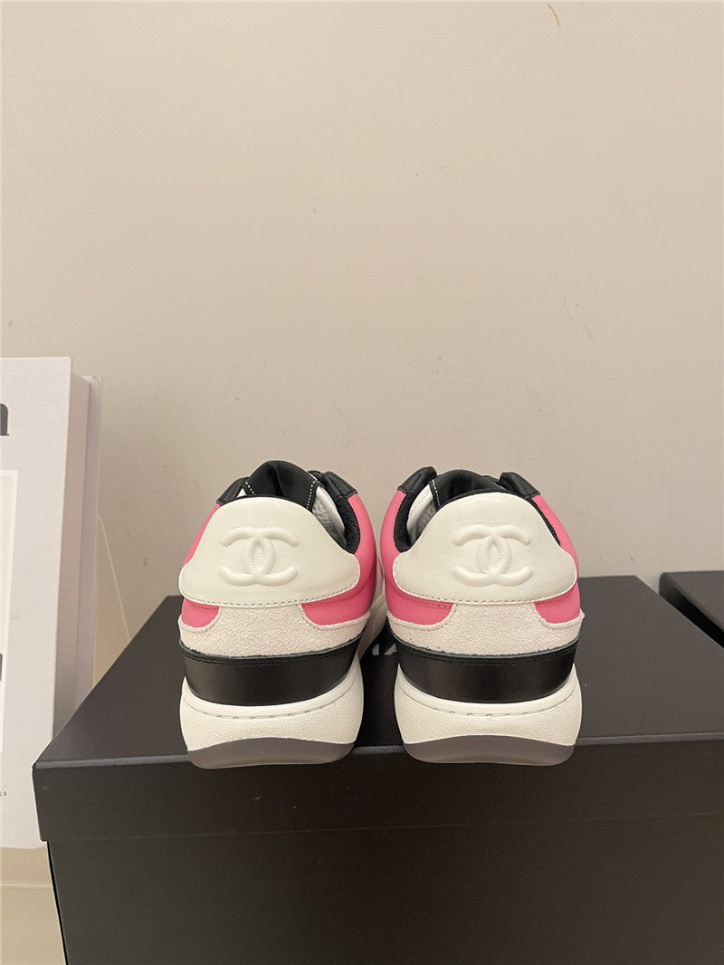 High Quality Luxury Chanel Early Autumn Panda Color Matching Sneakers – Style 90342 product detail
