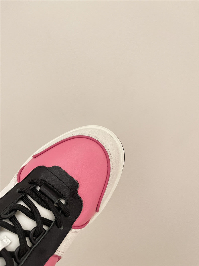 High Quality Luxury Chanel Early Autumn Panda Color Matching Sneakers – Style 90342 product detail