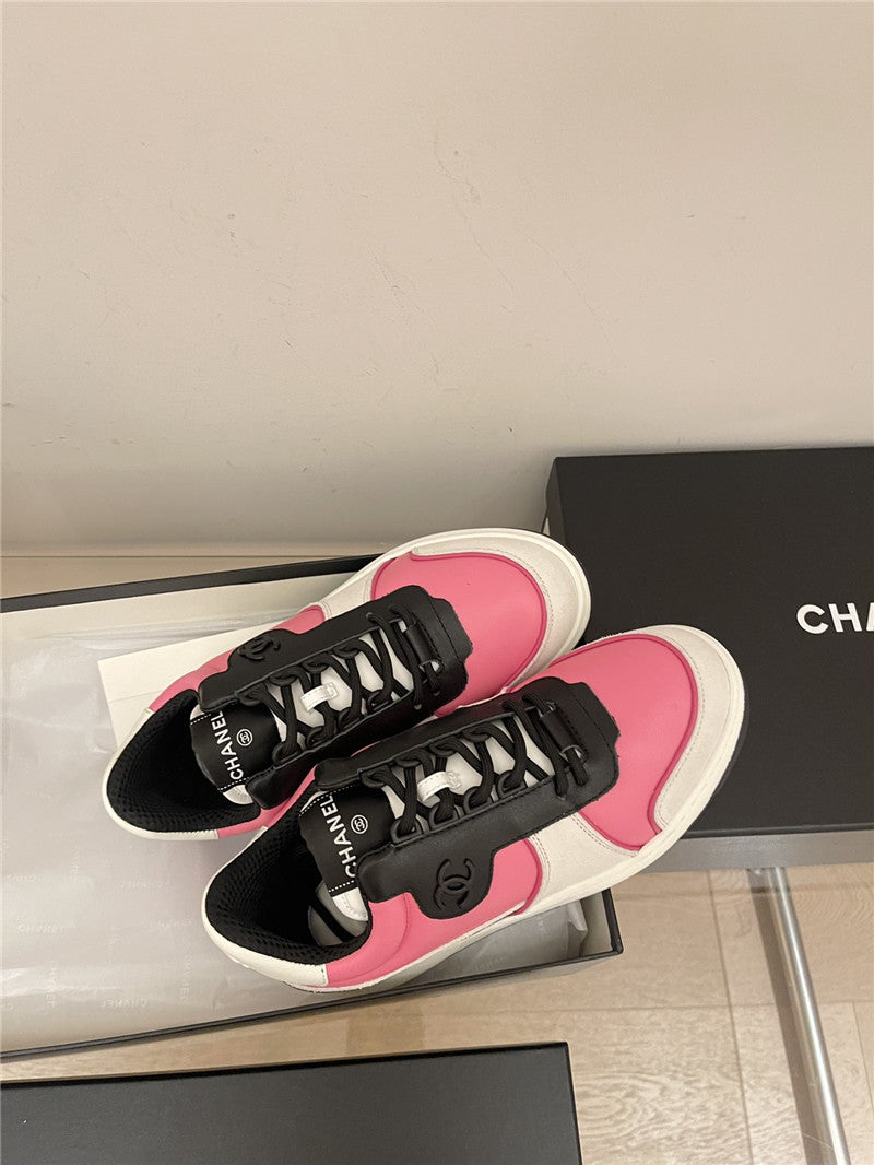 High Quality Luxury Chanel Early Autumn Panda Color Matching Sneakers – Style 90342 product detail