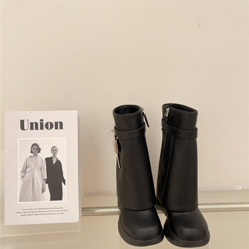 High Quality Luxury Givenchy Autumn/Winter Trendy Shark Boots – Style 00387 product detail