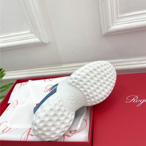 High Quality Luxury Roger Vivier Classic Diamond Buckle Sneakers In Fabric product detail