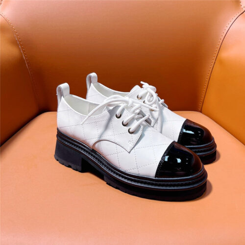 High Quality Luxury Chanel Classic Double C Letter Logo Loafers product detail