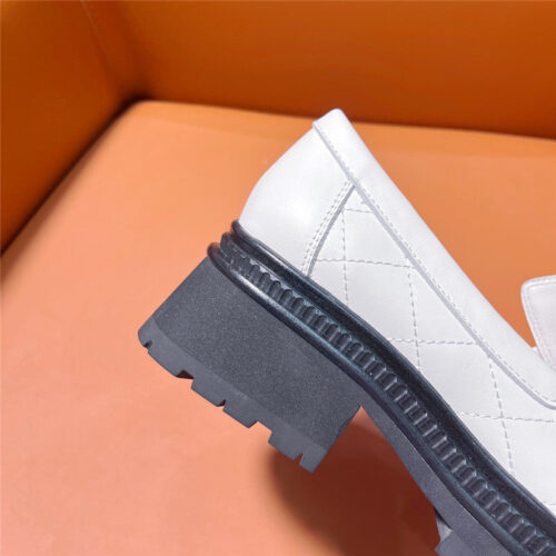 High Quality Luxury Chanel Classic Double C Letter Logo Loafers product detail