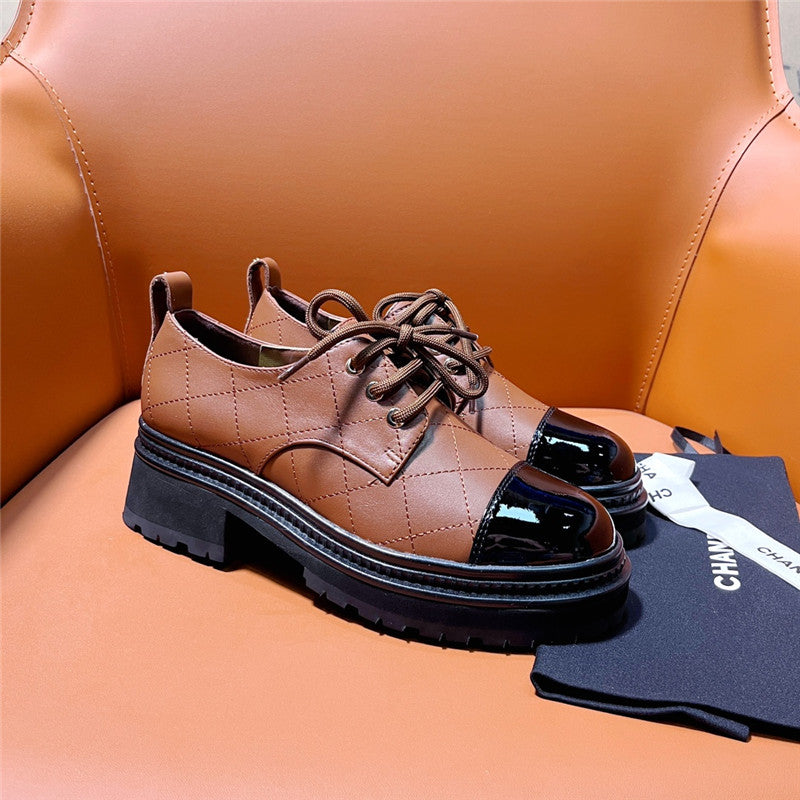High Quality Luxury Chanel Classic Double C Letter Logo Loafers – Style 03622 product detail