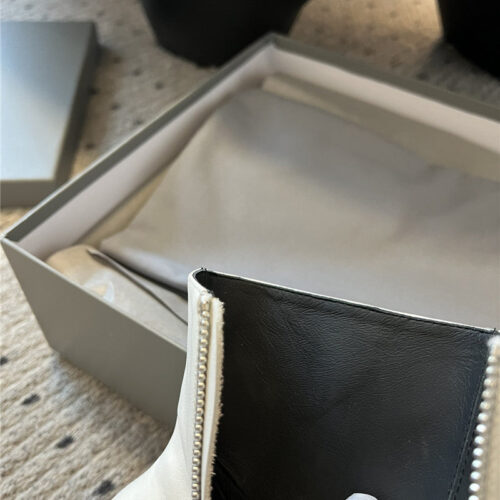 High Quality Luxury Balenciaga Pointed Toe Zip Boots product detail