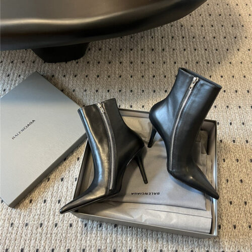 High Quality Luxury Balenciaga Pointed Toe Zip Boots – Style 16707 product detail
