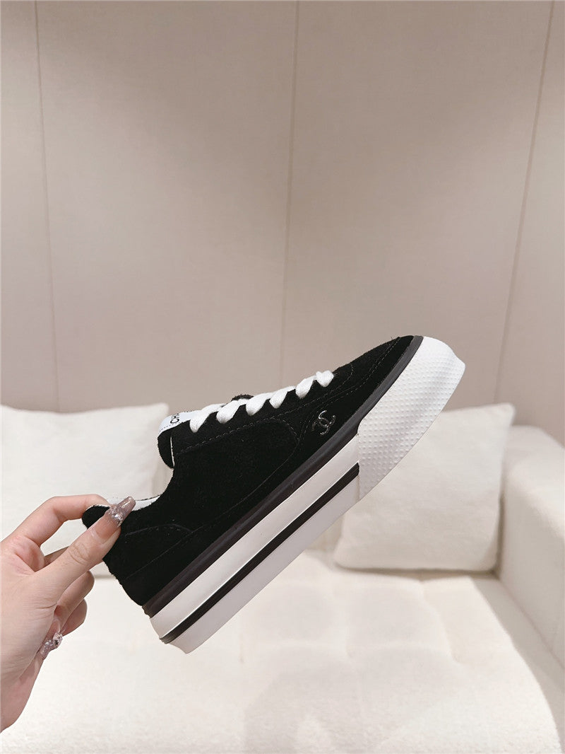High Quality Luxury Chanel Platform Panda Shoes – Style 36070 product detail