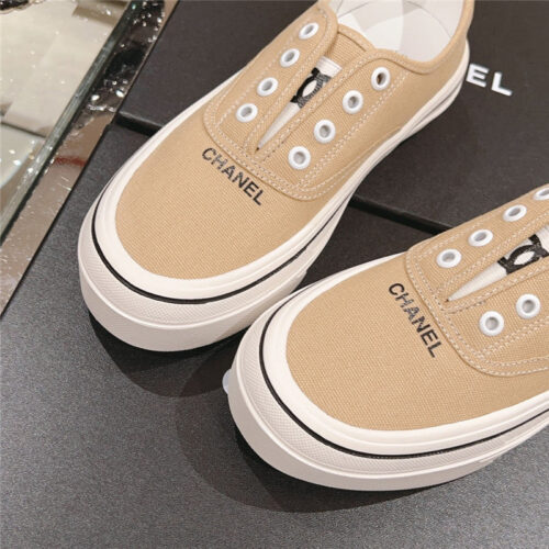 High Quality Luxury Chanel Early Autumn New Canvas Shoes – Style 07302 product detail