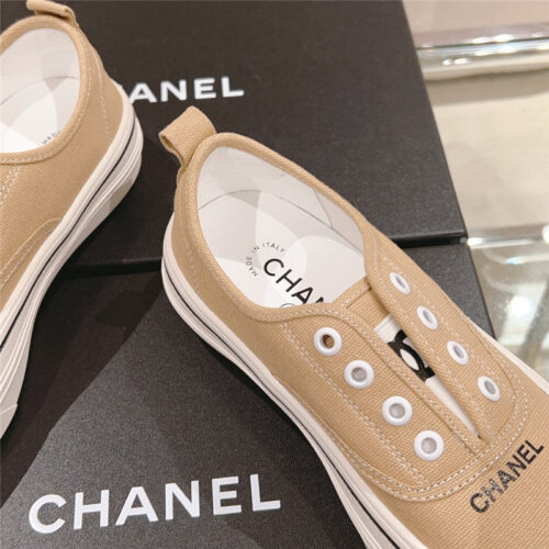 High Quality Luxury Chanel Early Autumn New Canvas Shoes – Style 07302 product detail