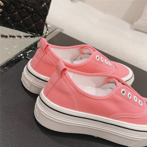 High Quality Luxury Chanel Early Autumn New Canvas Shoes – Style 67750 product detail