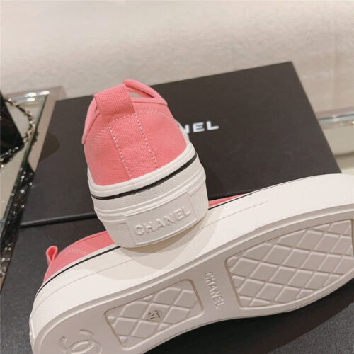 High Quality Luxury Chanel Early Autumn New Canvas Shoes – Style 67750 product detail