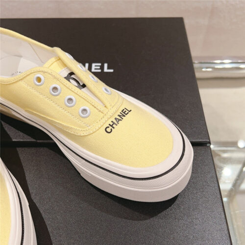 High Quality Luxury Chanel Early Autumn New Canvas Shoes – Style 97126 product detail