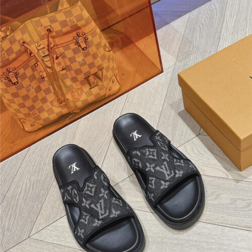 High Quality Luxury Louis Vuitton Summer All-Match Beach Slippers – Style 73763