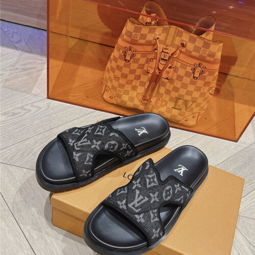 High Quality Luxury Louis Vuitton Summer All-Match Beach Slippers – Style 73763 product detail