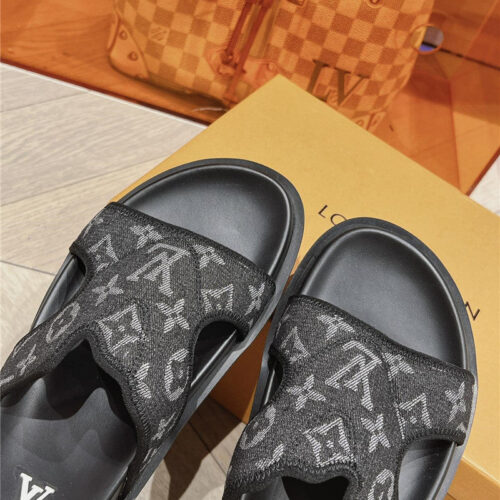 High Quality Luxury Louis Vuitton Summer All-Match Beach Slippers – Style 73763 product detail