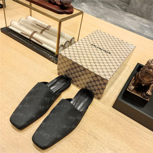 High Quality Luxury Balenciaga Padded Flat Toe Slides – Style 91331