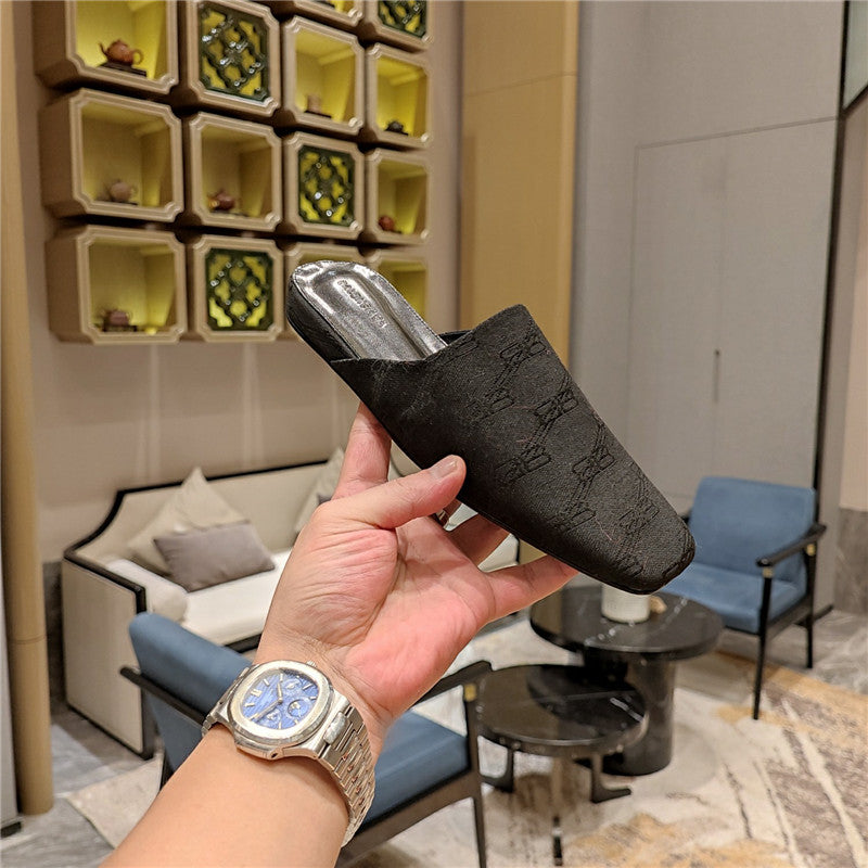High Quality Luxury Balenciaga Padded Flat Toe Slides – Style 91331 product detail