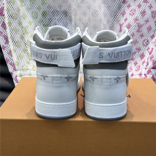 High Quality Luxury Louis Vuitton Mens High Top Casual Sneakers – Style 32483 product detail